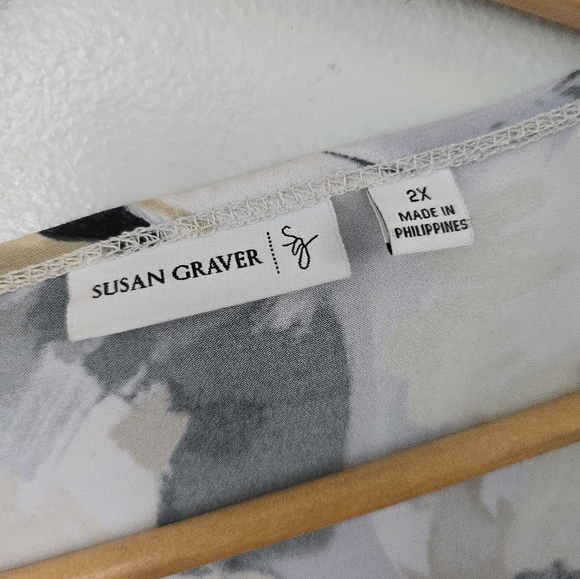 Susan Graver Liquid Knit Tunic with 3/4 Sleeves & Embellishments 2X Floral - Picture 5 of 12